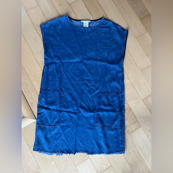 Blue Chambray Sleeveless Tunic Dress / Top - Picture 5 of 9